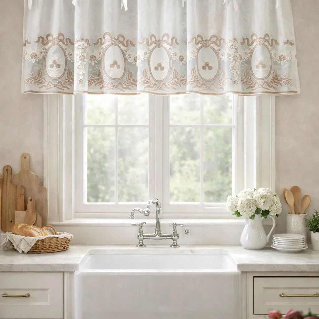 Fleur Nakışlı Mutfak Perdesi