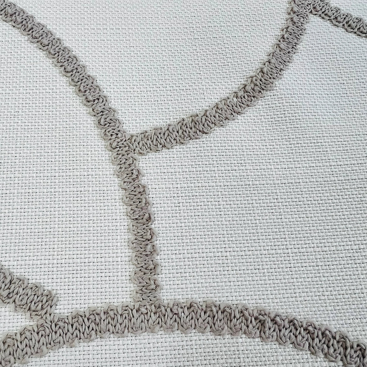 Orbit Ekru Vizon Nakışlı Kırlent Kılıfı